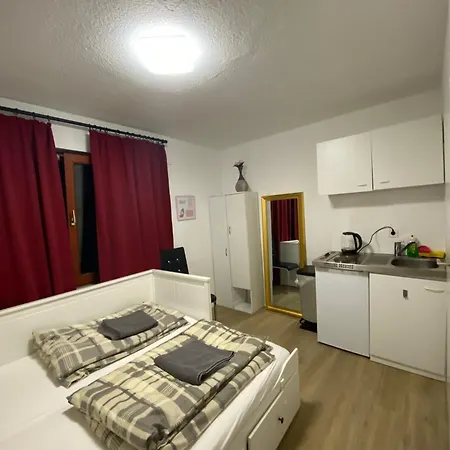 Mit Doppelbett In Apartment