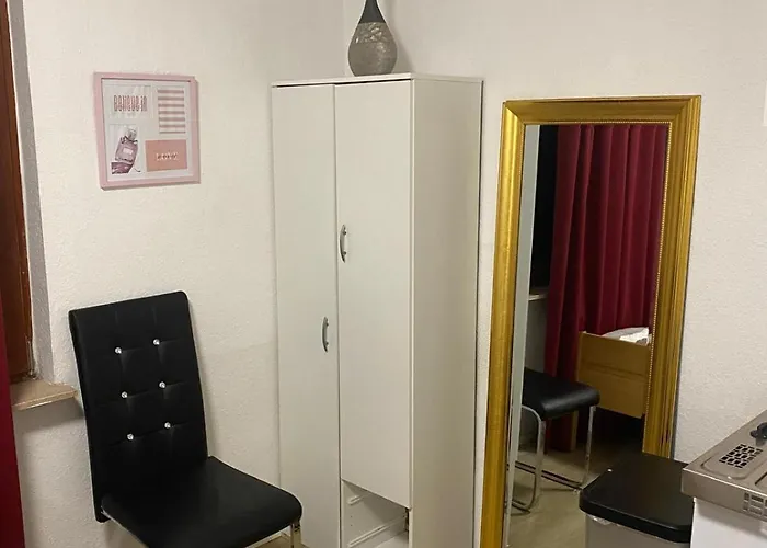 Apartamento Mit Doppelbett In Bonn